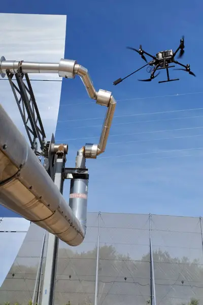 Imagen de Detección fugas gas industria termosolar dron altura utilizada en los servicios profesionales de SG Solutions.