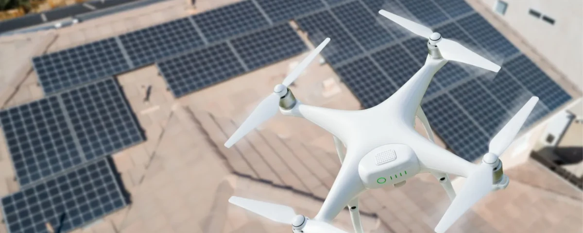 Imagen de Drones para inspecciones fotovoltaicas utilizada en los servicios profesionales de SG Solutions.