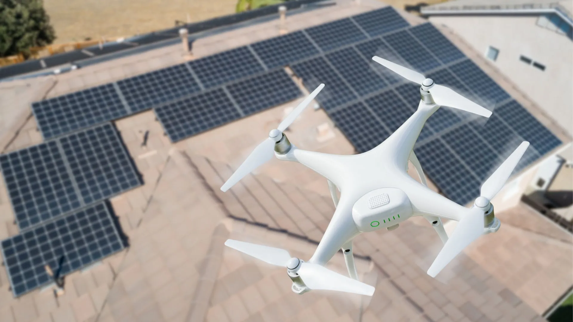 Imagen de Drones para inspecciones fotovoltaicas utilizada en los servicios profesionales de SG Solutions.
