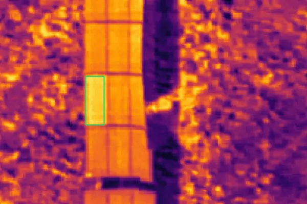 Imagen de Termografía fotovoltaica Detección hot spots software ia utilizada en los servicios profesionales de SG Solutions.